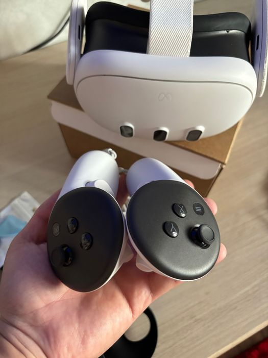 VR Oculus Meta Quest 3, 128GB - in garanție - ca NOU