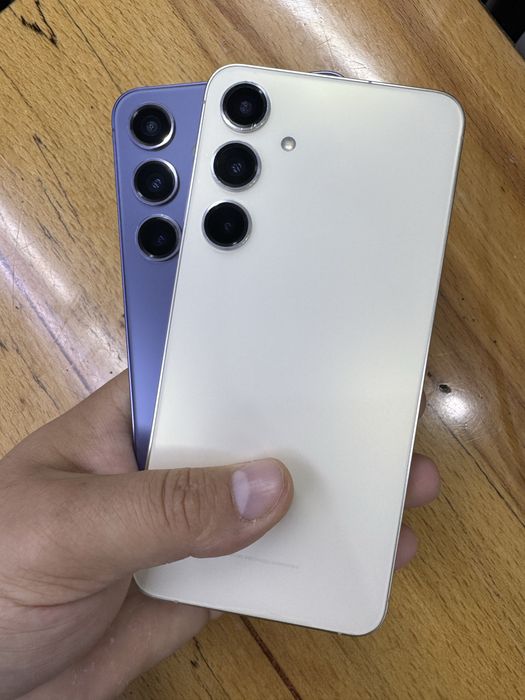 Samsung galaxy S24 plus