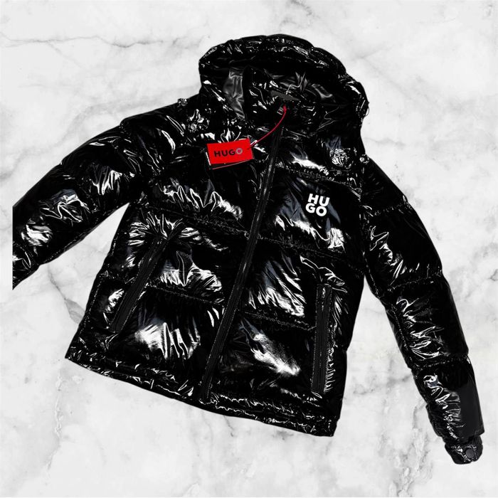 Geaca Hugo Boss, Disponibila in