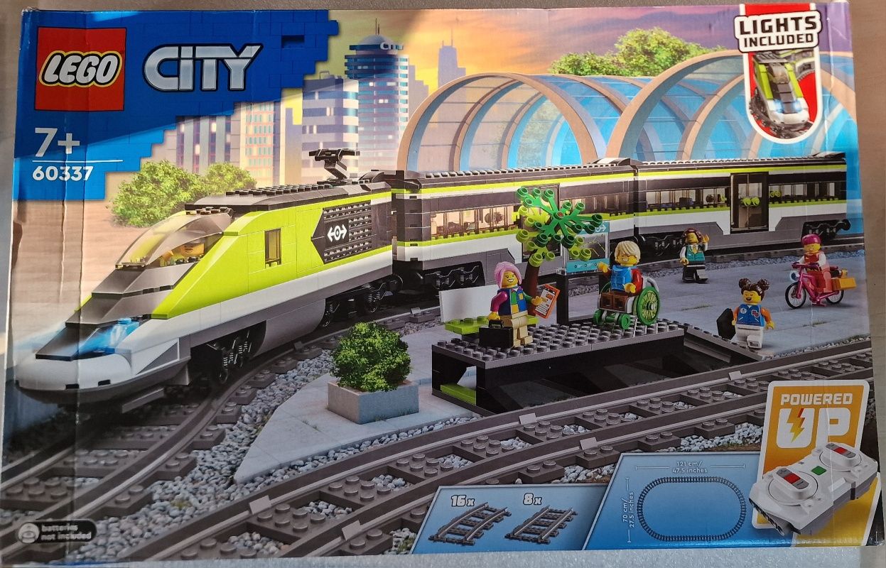 Vand LEGO City - Tren expres de pasageri 60337, 764 piese Sigilat