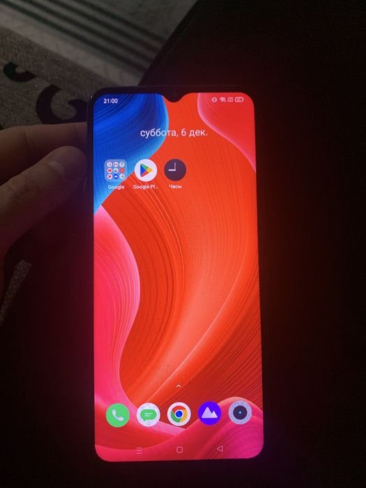 Продается полностью рабочий состояние сзади камера чуть поломана остал