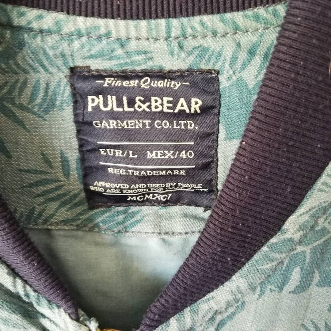 Jachetă bomber Pull and Bear bărbați mărimea L