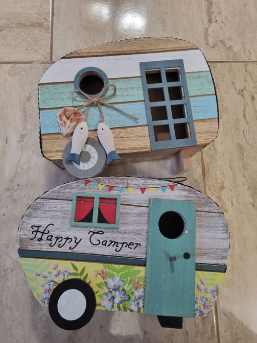 Casute pasarele din lemn