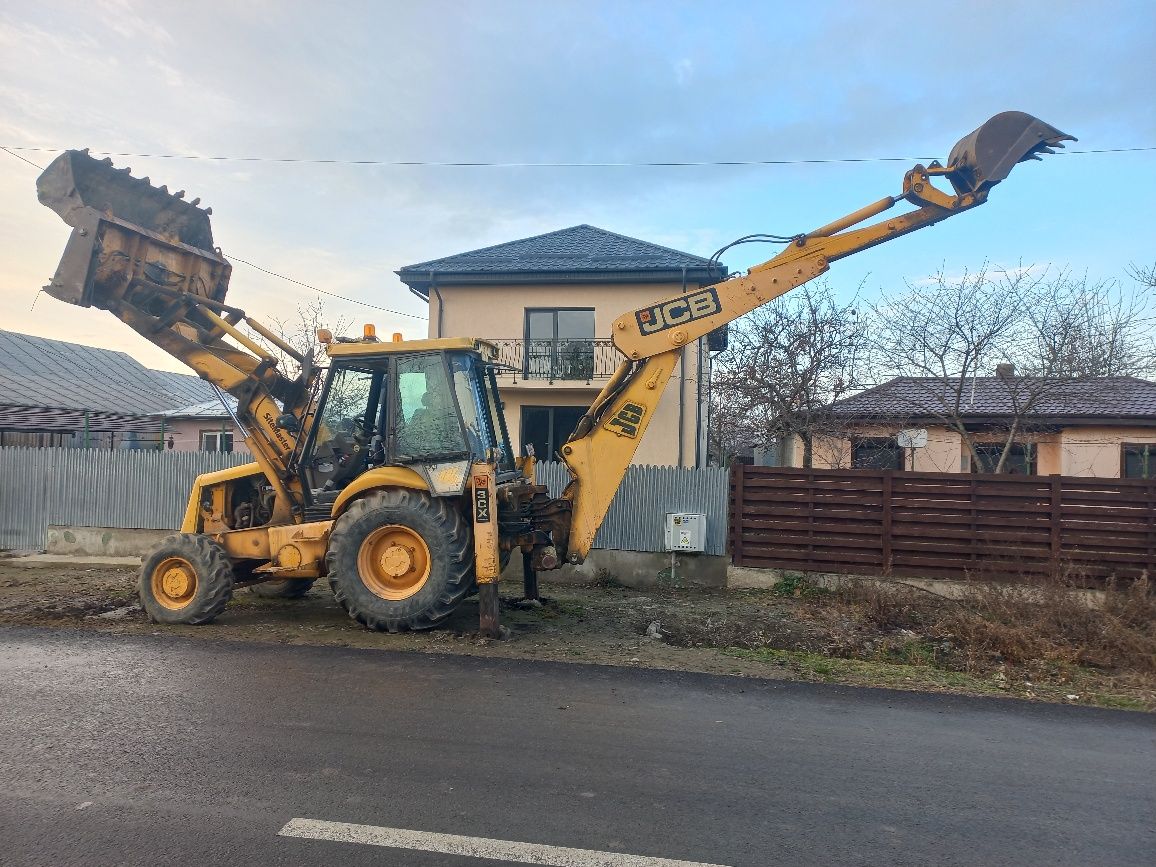 Buldoexcavator JCB 3CX