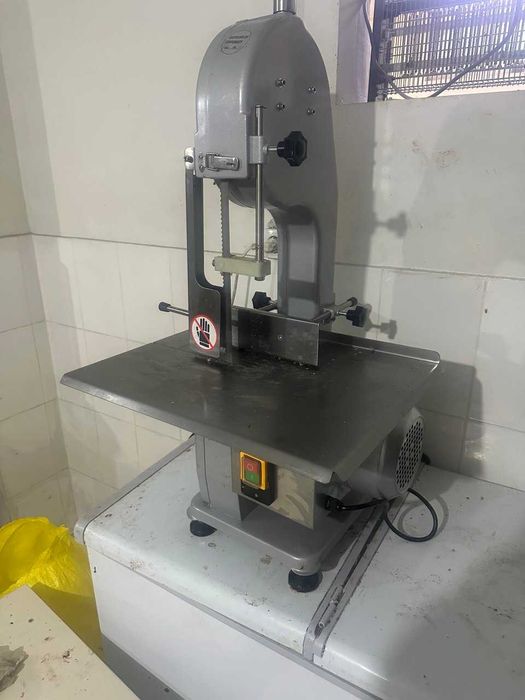 Suyak i Go'sht  kesadigan