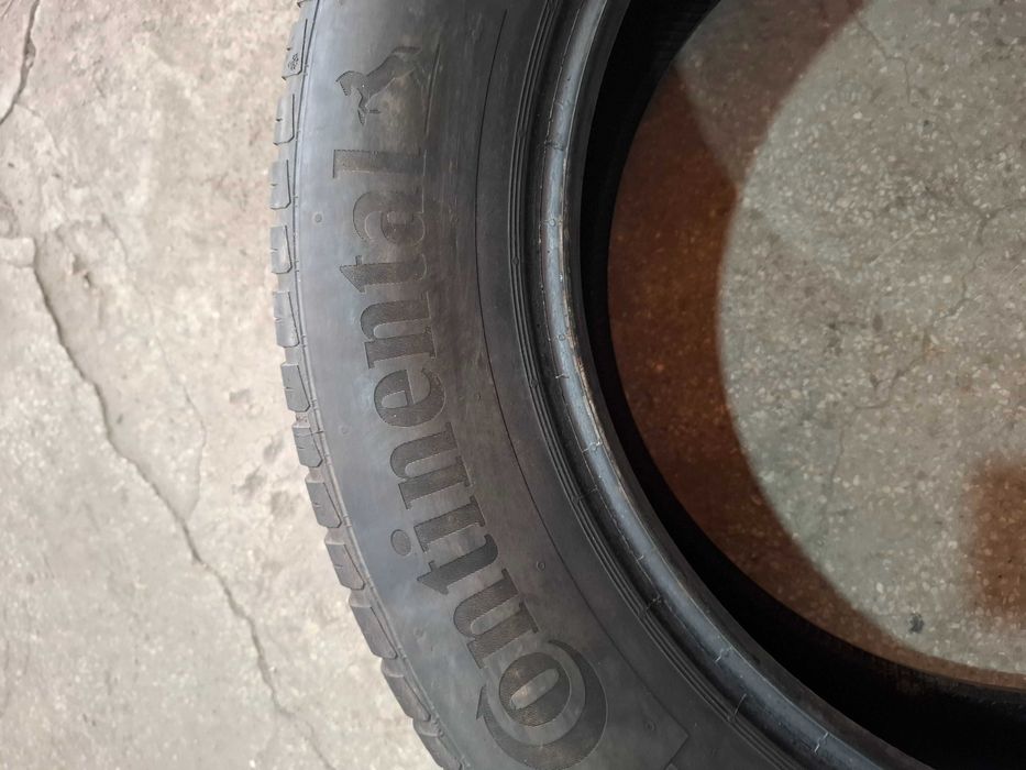 2 Всесезонни гуми Континентал 235/60/18 ДОТ23 (безплатно поставяне)