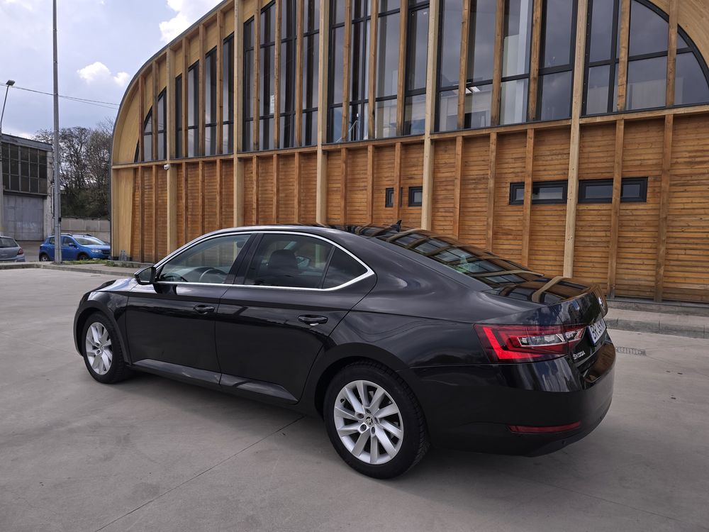 Vand Skoda Superb.