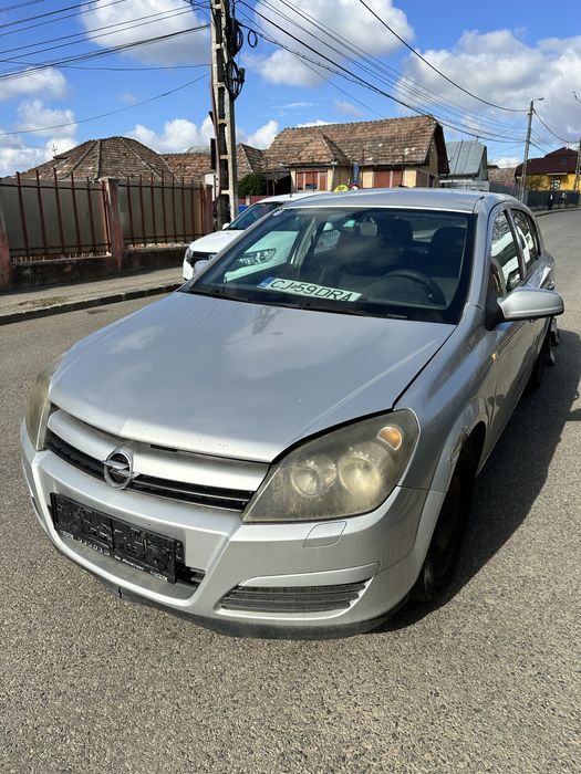 Opel astra H Avariat