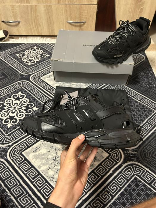 Balenciaga Track negri