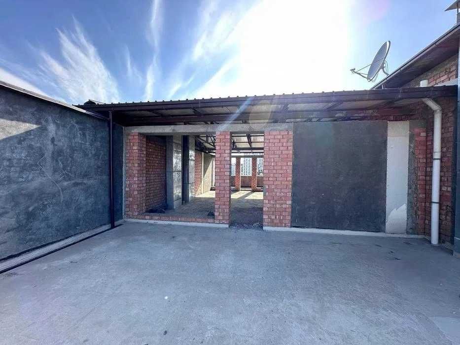 Airport House 6/9/10 квартира коробка 250м2: Яккасарай Улица Бобура