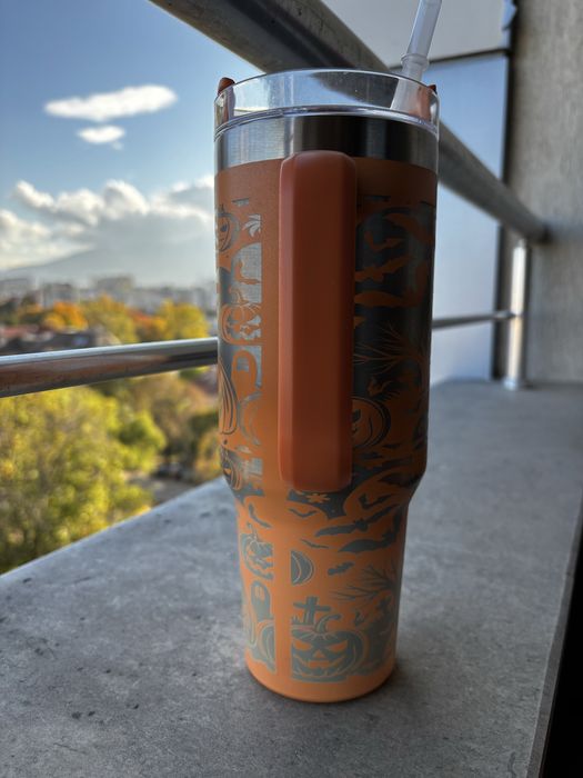 Гравирани Термочаши “Хелоуин” и “Котки в звездна нощ”