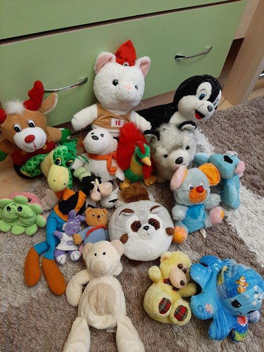 Игрушки.  В одни руки