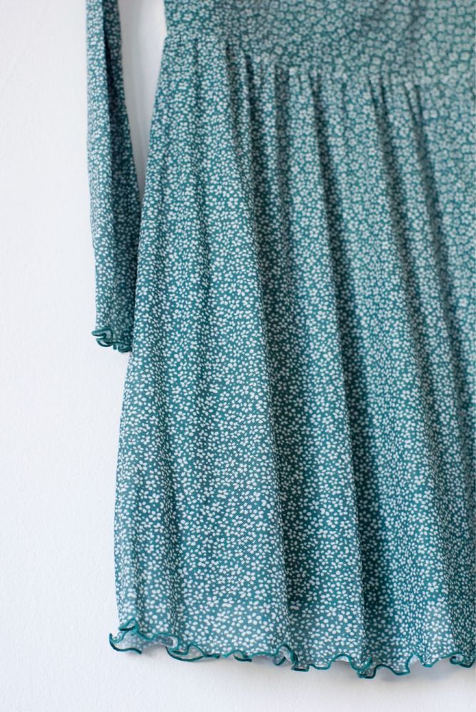 Рокля | Зелена с бели цветя | H&M