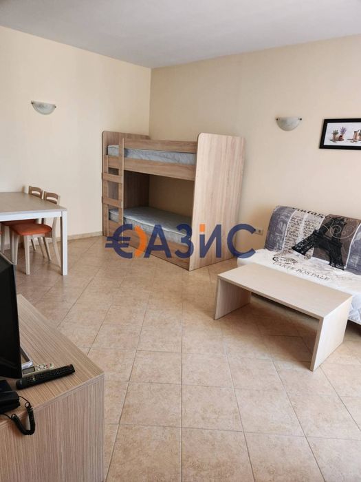Продава се Двустаен апартамент в к.к. Слънчев бряг - 65 кв.м за 1124 €/кв.м - Снимка #8