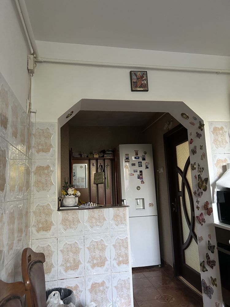 Vând apartament 2 camere