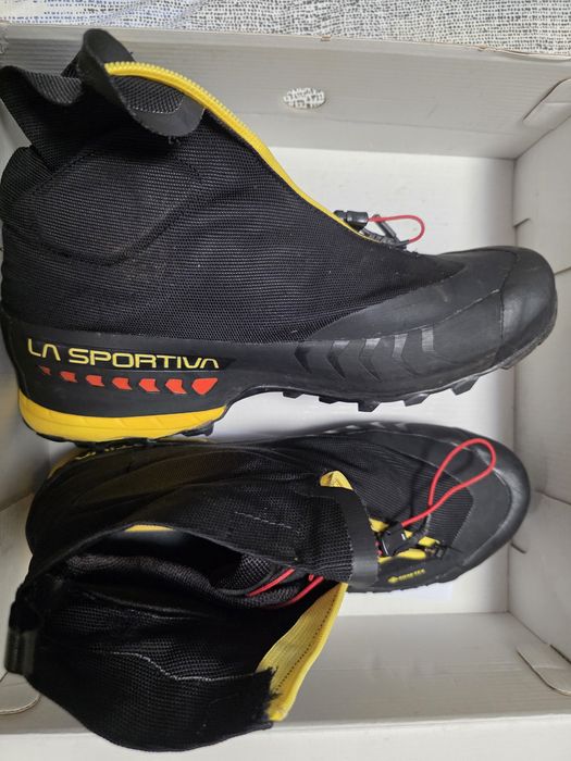 Туристически обувки La sportiva