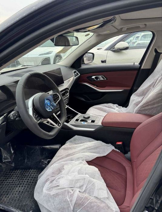 BMW i3 35L  Elektr mobil