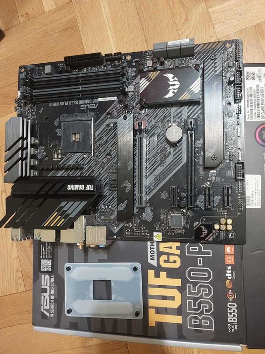 AMD Ryzen 5 5600X + Asus TUF B550 Plus Wi-Fi