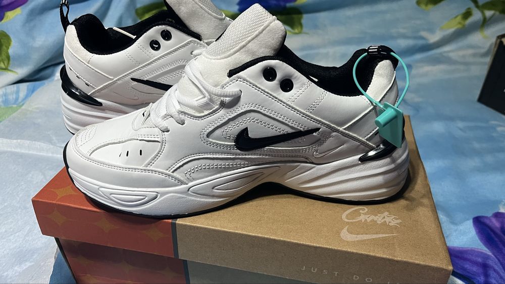 Кросовки nike новые