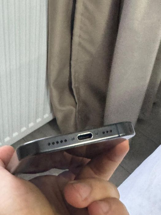 iPhone 15 Pro - 100 viața bateriei