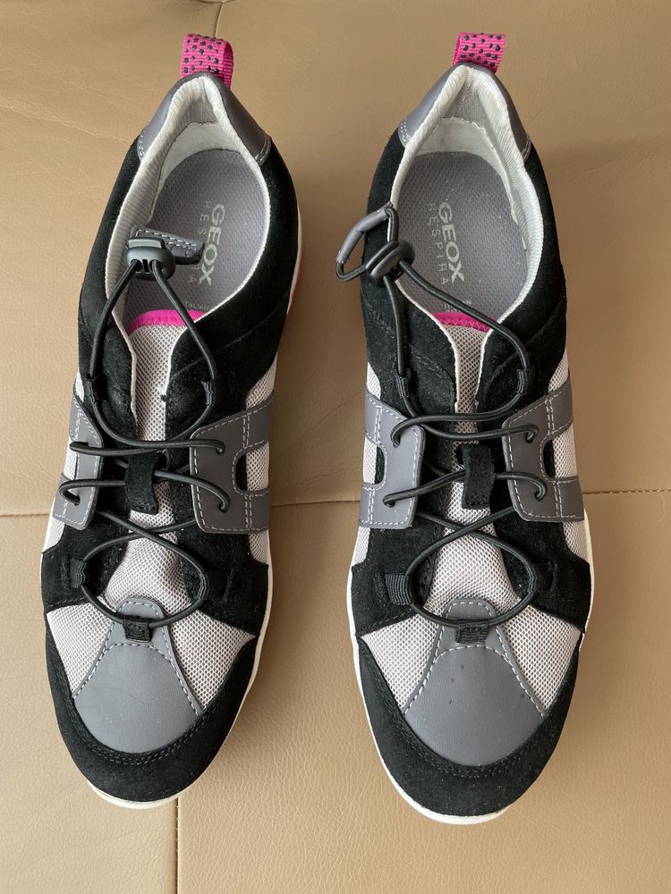 Спортни дамски обувки Geox 39