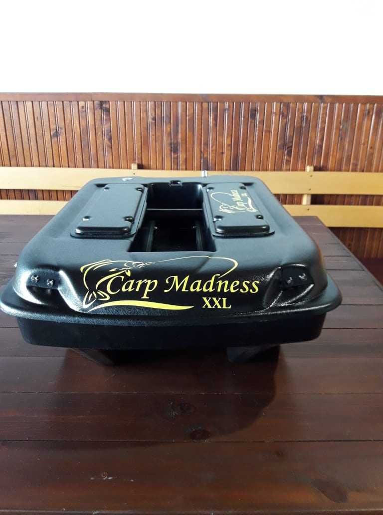 лодка за захранка, чисто нови Carp Madness XXL 2020 в Черен цвят