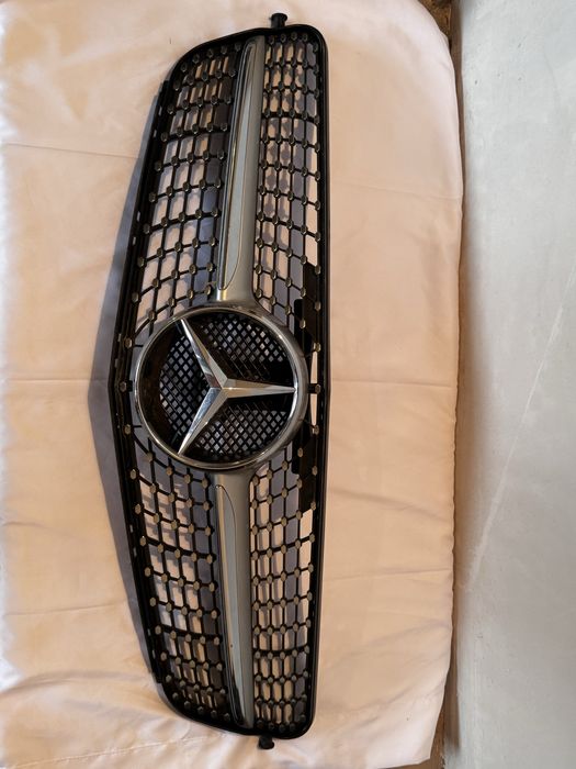 Решатка AMG W204