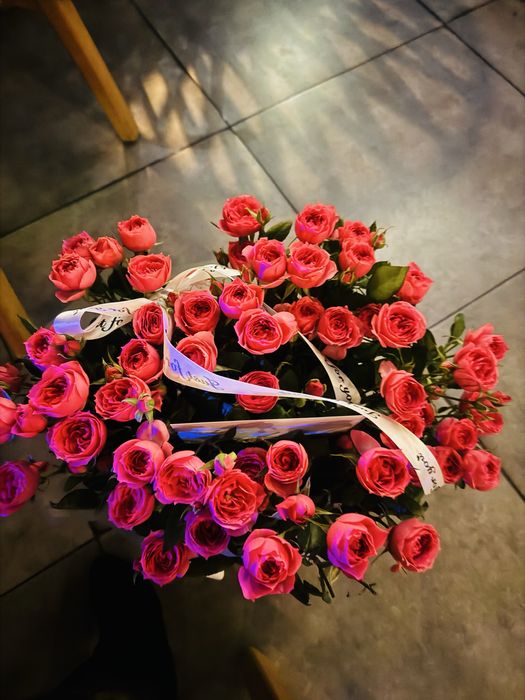 Корзина цветы свежий сегоднящий спрей