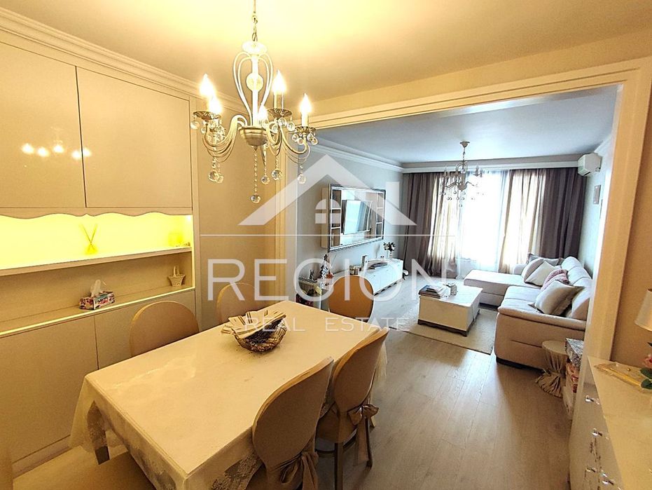 Дава се под наем Двустаен апартамент в Варна, Център - 65 кв.м за 663 € - Снимка #1