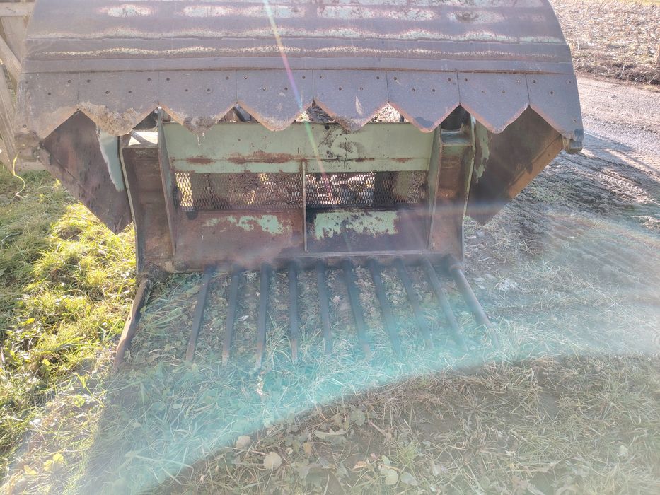 Cupa de tăiat siloz și baloți