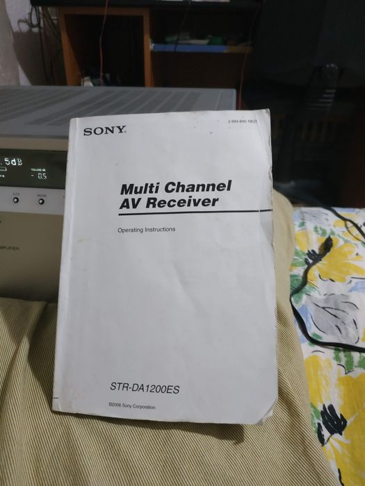 Vând amplituner Sony .