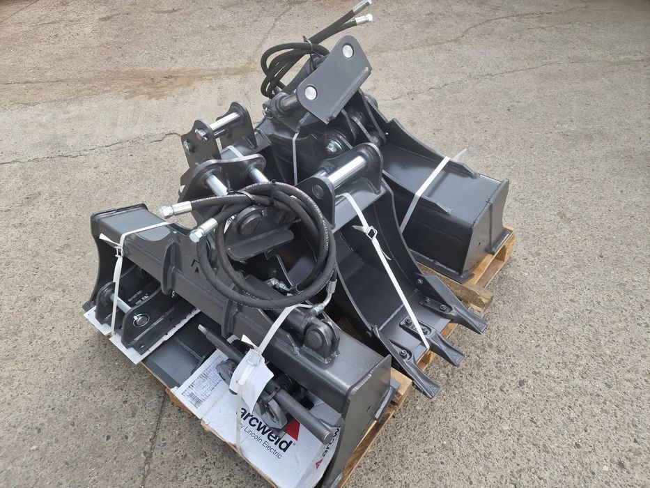 Caterpillar Cupa taluz inclinabila miniexcavatoare Cupa taluz inclinabila miniexcavator