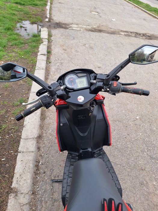 Aprilia SR50 R Factory