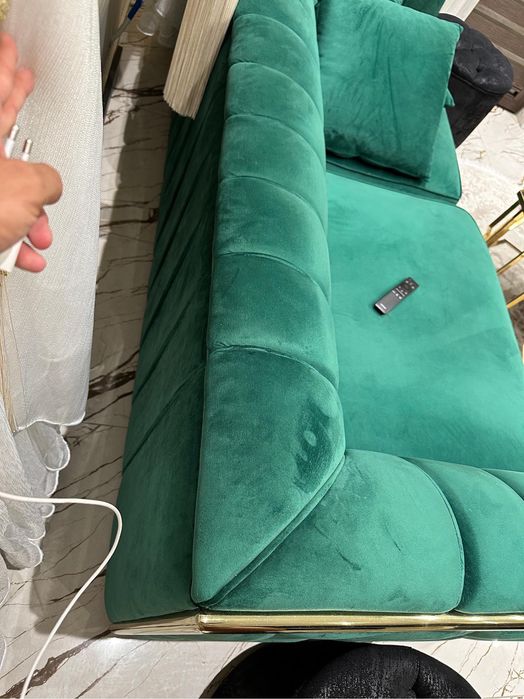 Диван и фотьол италиянски