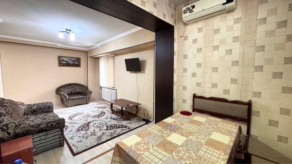 Аренда Ц4 Алайски 2 ком 2 этаж 4 этажка все ест фото реално