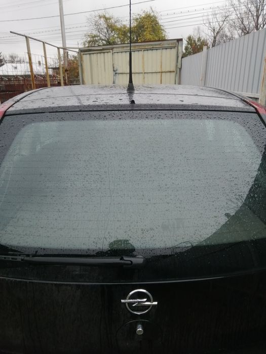 Opel corsa 2004 1.2 benzina, negru,uși .