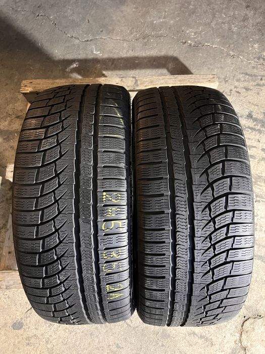 2 anvelope iarna 245/35/21 , nokian , 5.8 mm