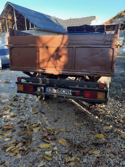 Vând ARO Camioneta
