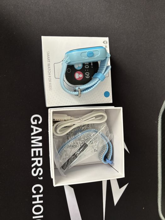 Smart watch for kids MyKi4 чисто нов