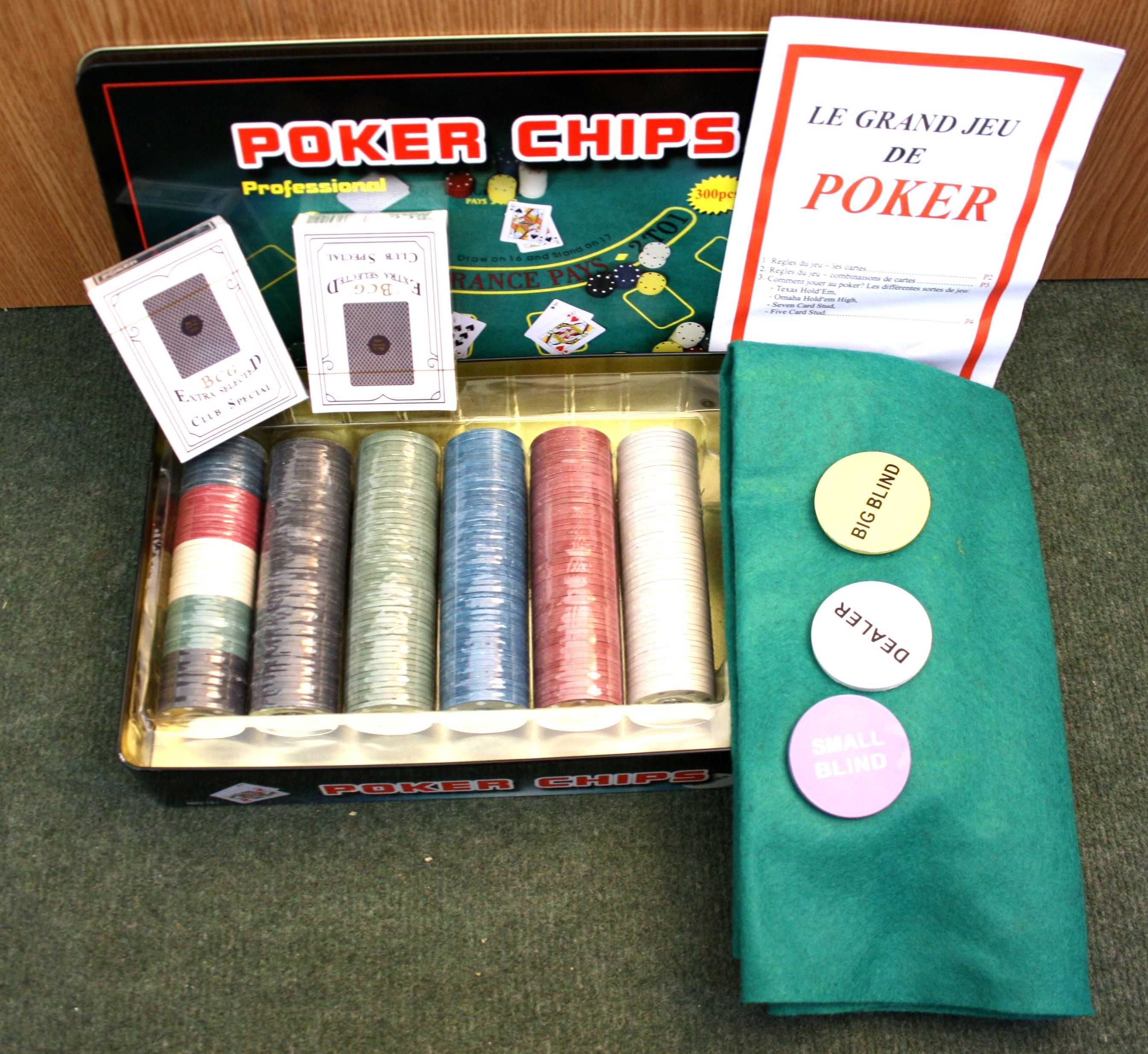 Set cutie sevieta poker 200=300-500 jetoane