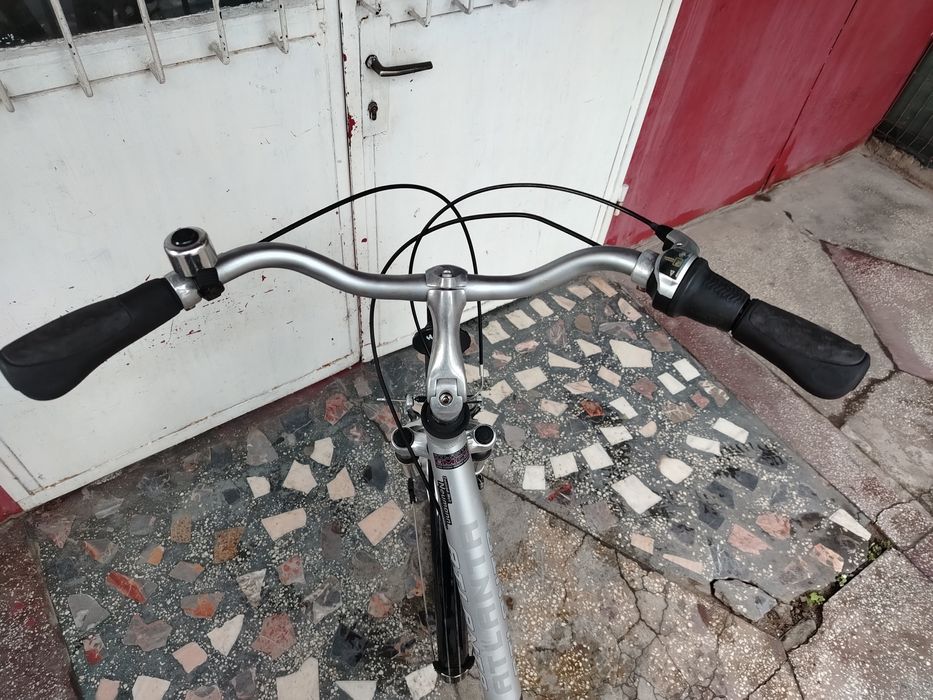 Bicicleta de dama Atlanta de 28