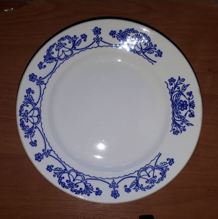 Тарелки советские  десертные ,7 шт