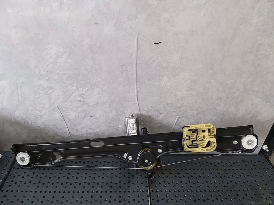 Macara motoras stanga fata iveco daily 3 5802578842