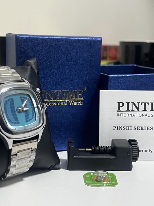 Часы Y2k archive type