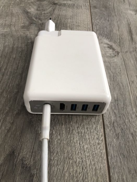 Dockcase Macbook Pro 15 inch - Docking station