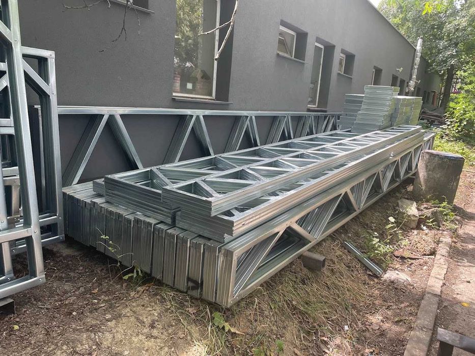 Grinzi si structuri metalice usoare