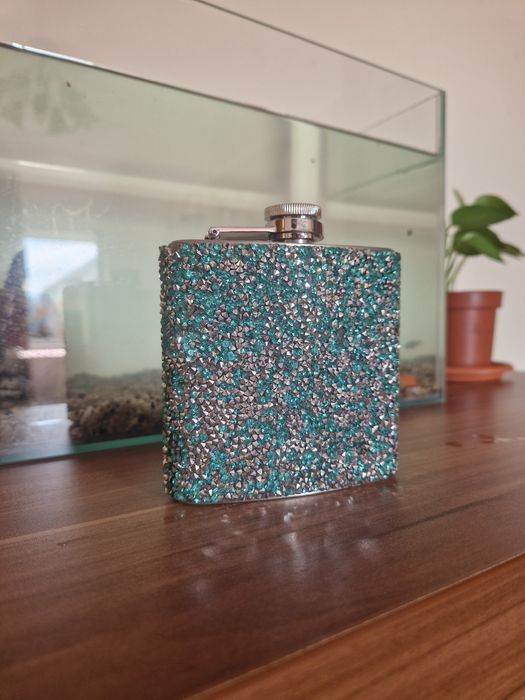 Plosca recipient alcool otel inoxidabil pietricele
