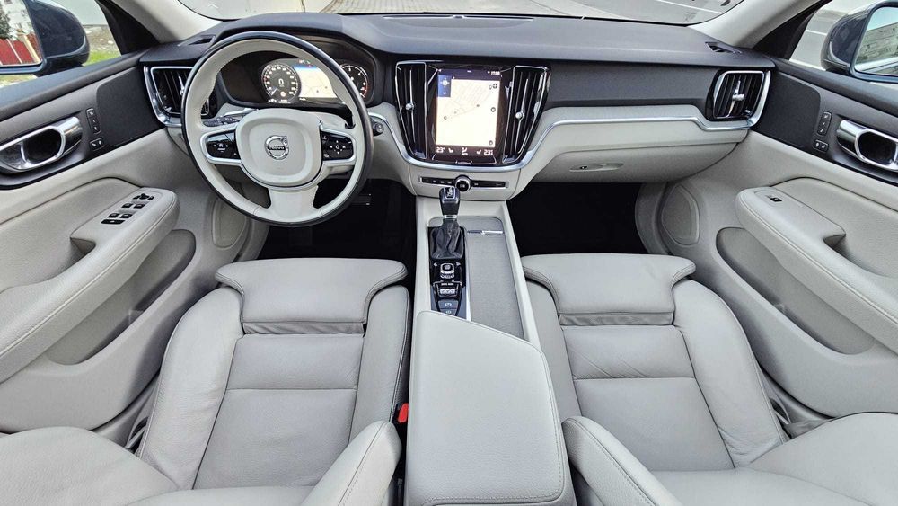Volvo V60 INSCRIPTION 2.0d 190cp 2019 Trapa Keyless TOP