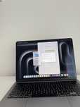 MacBook Air M2 2022 – 8GB RAM / 256GB SSD – Baterie 100% – Ca nou