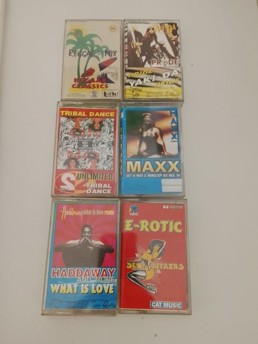 Vând Colecție 35 Casete in stare ca Noi